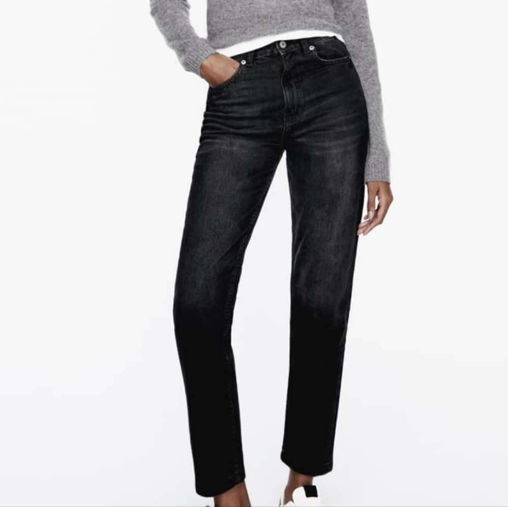 Zara Black Mom Fit Jeans with High Waist - Picture 6 of 10